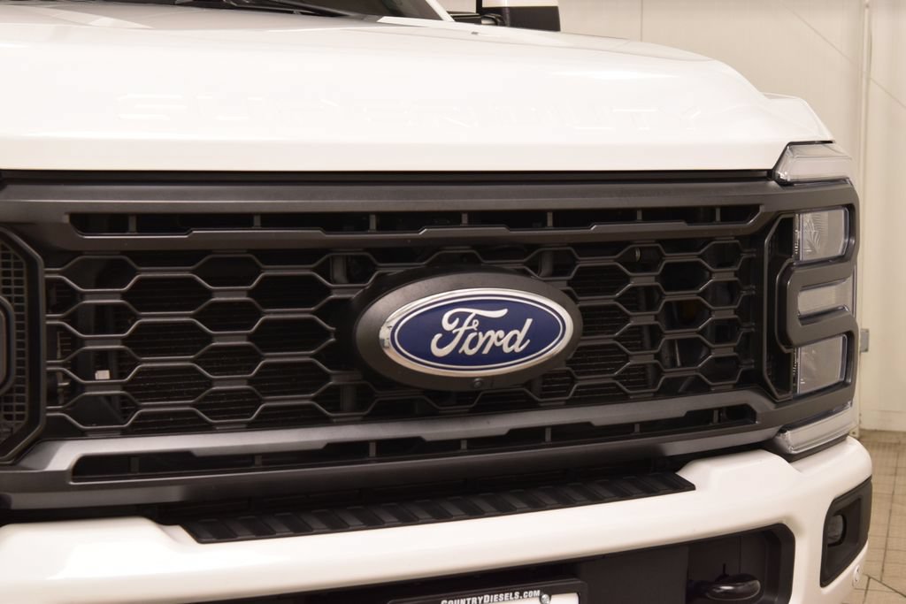Used 2023 Ford F250 Lariat w/ Lariat Ultimate Package AWD/4WD image 10