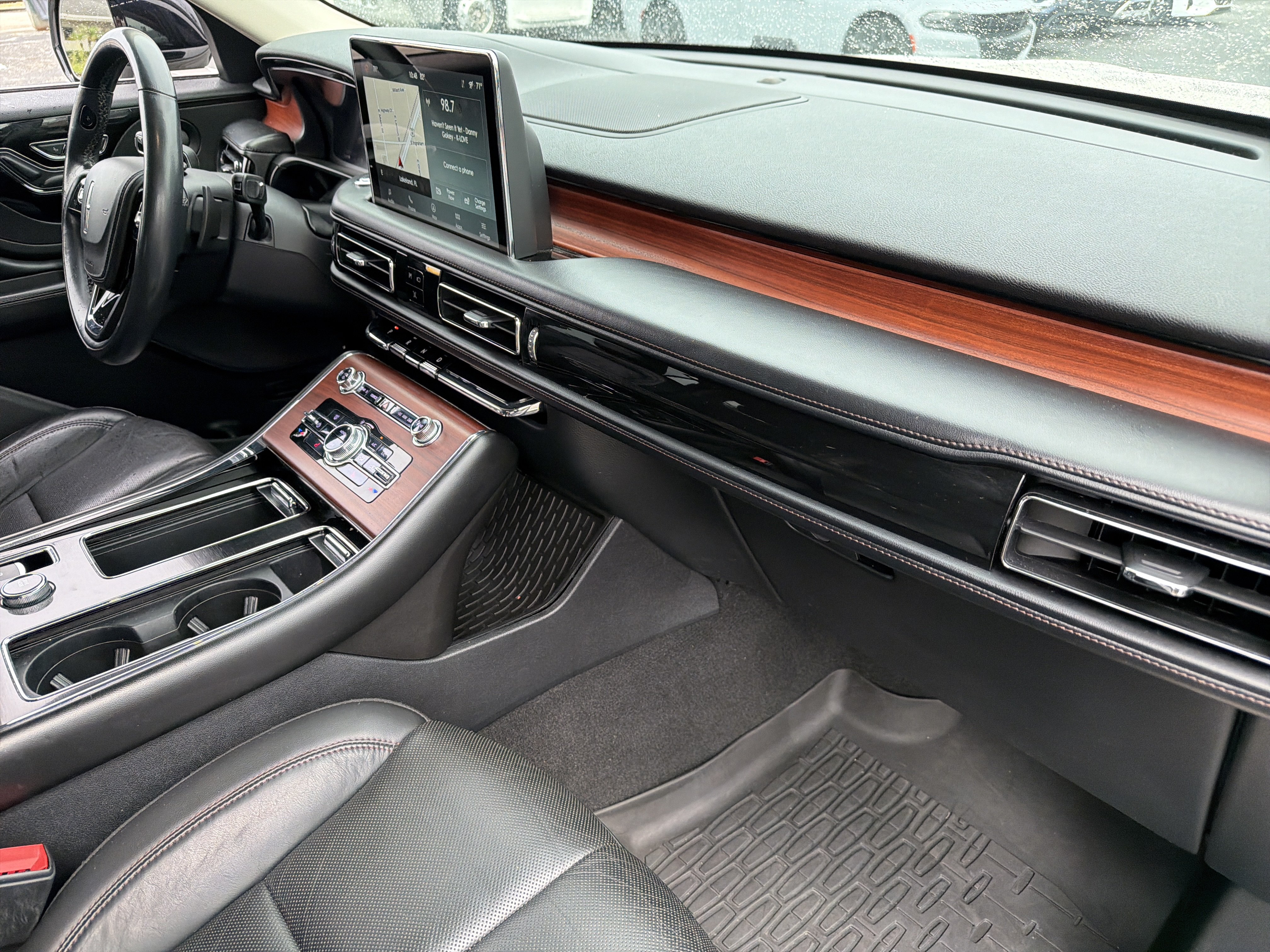 Used 2021 Lincoln Aviator Grand Touring AWD/4WD image 12