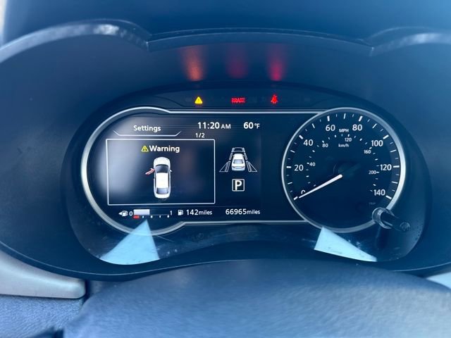 Used 2020 Nissan Versa SV image 17