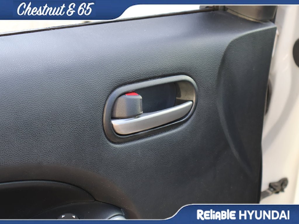 Used 2014 MAZDA MAZDA2 Sport FWD image 47