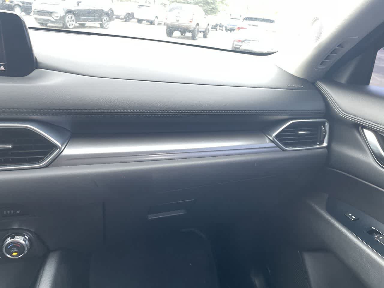 Used 2018 MAZDA CX-5 Touring FWD image 16
