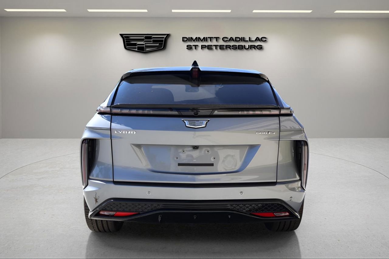 New 2026 Cadillac Lyriq V image 4