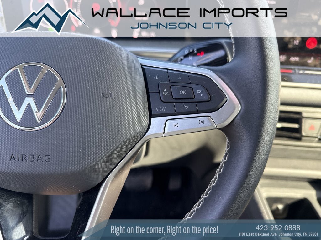 New 2025 Volkswagen Tiguan SE AWD/4WD image 18