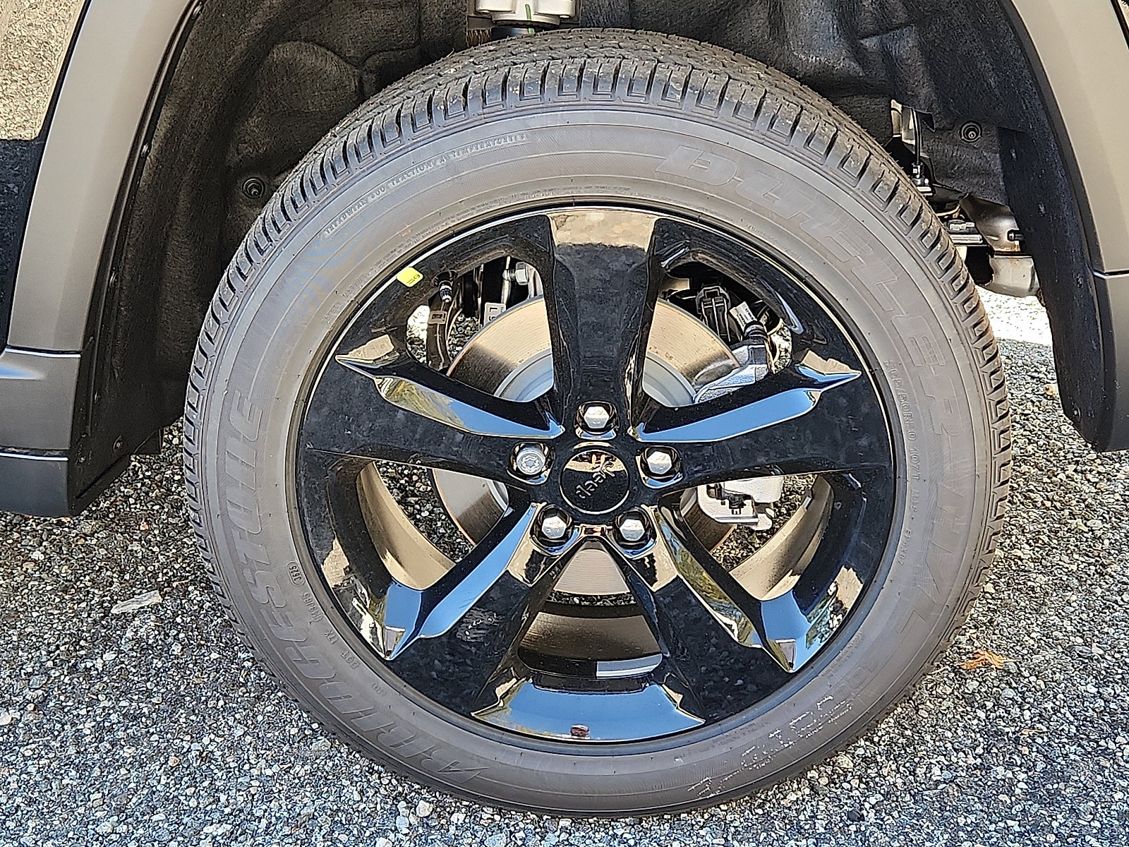 New 2025 Jeep Grand Cherokee Altitude image 5