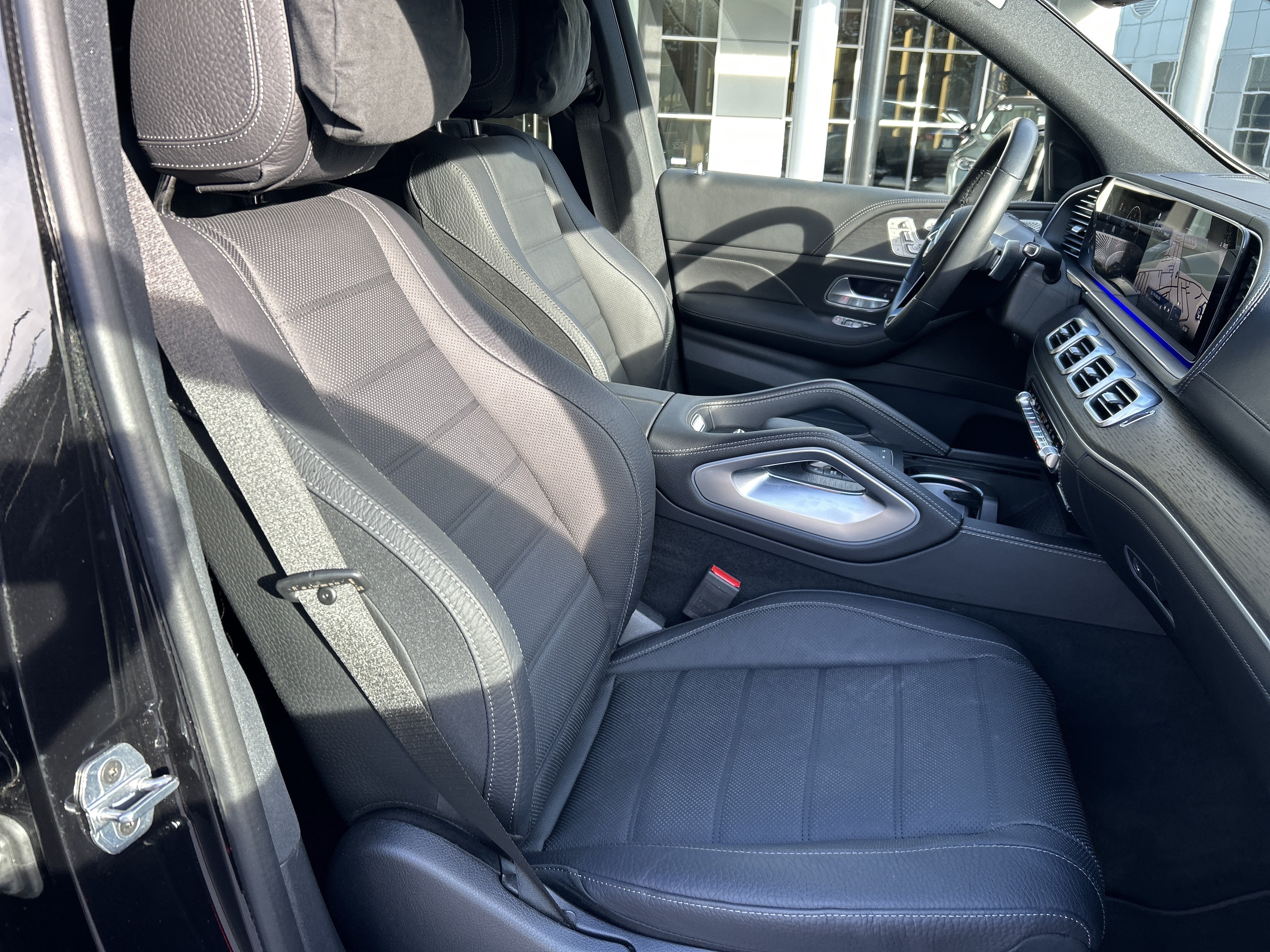 Certified 2025 Mercedes-Benz GLE 580 4MATIC image 54