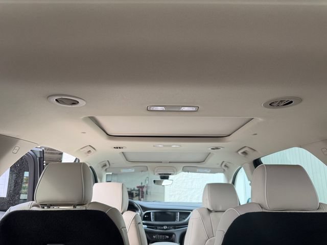 Used 2024 Buick Enclave Avenir w/ Avenir Technology Package AWD/4WD image 20
