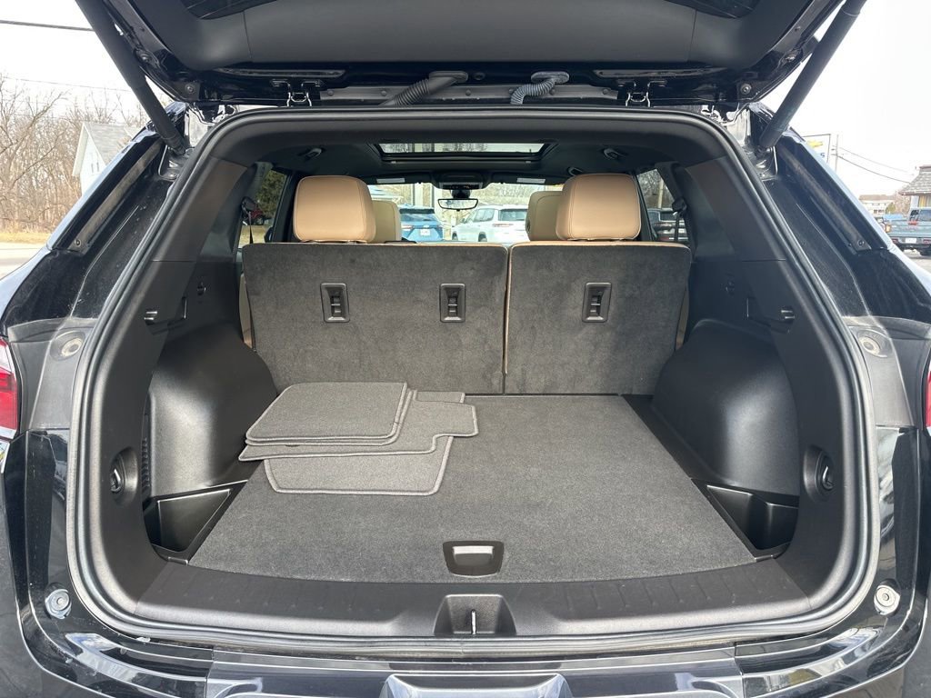 Used 2022 Chevrolet Blazer Premier w/ Enhanced Convenience Package AWD/4WD image 15