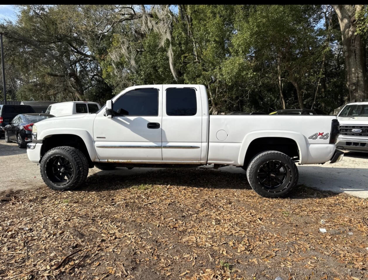 Used 2004 GMC Sierra 2500 SLE w/ Heavy-Duty Power Package AWD/4WD image 5