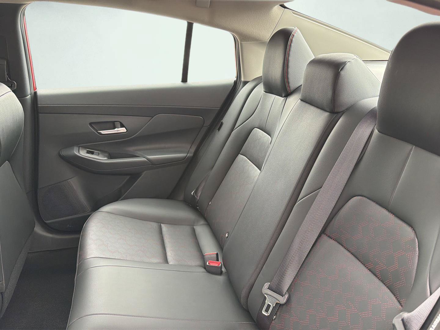 New 2027 Nissan Sentra SR FWD image 32