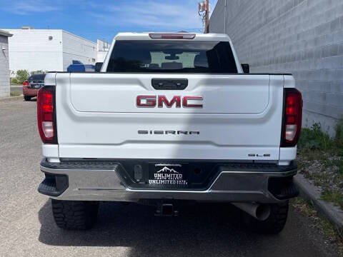 Used 2021 GMC Sierra 3500 SLE w/ Remote Start Package AWD/4WD image 4