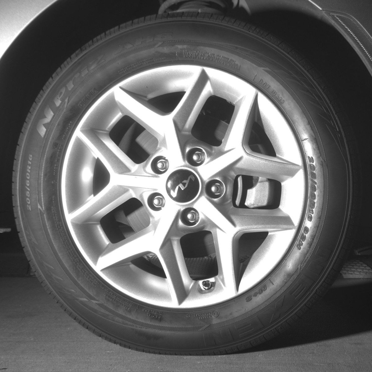 Used 2025 Kia Soul LX w/ LX Technology Package FWD image 13