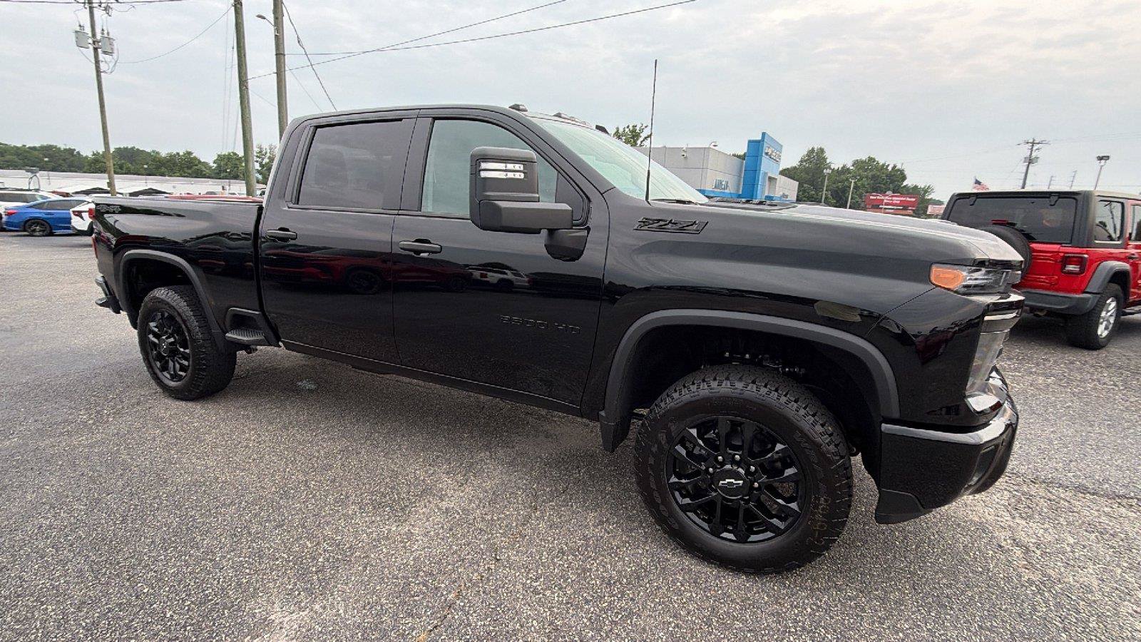 New 2026 Chevrolet Silverado 2500 Custom w/ Custom Value Package AWD/4WD image 6