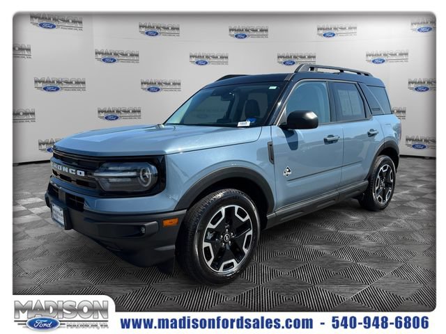 Used 2024 Ford Bronco Sport Outer Banks w/ Tech Package AWD/4WD image 1