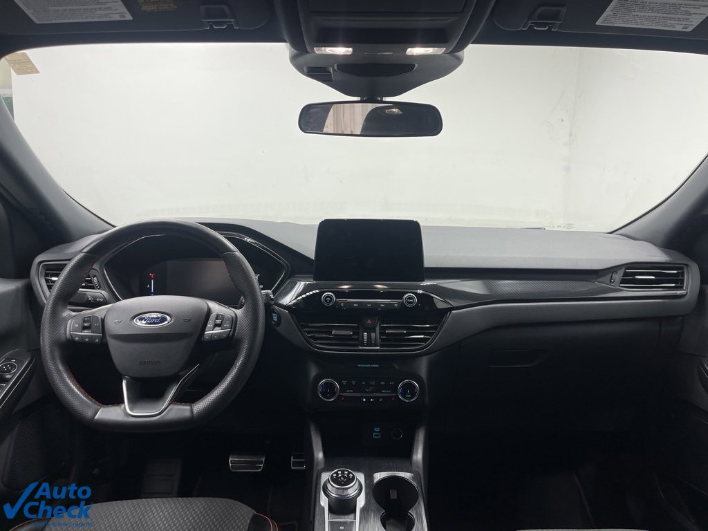 Used 2023 Ford Escape ST-Line image 17