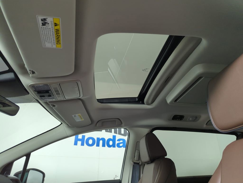 New 2026 Honda Odyssey Touring image 18