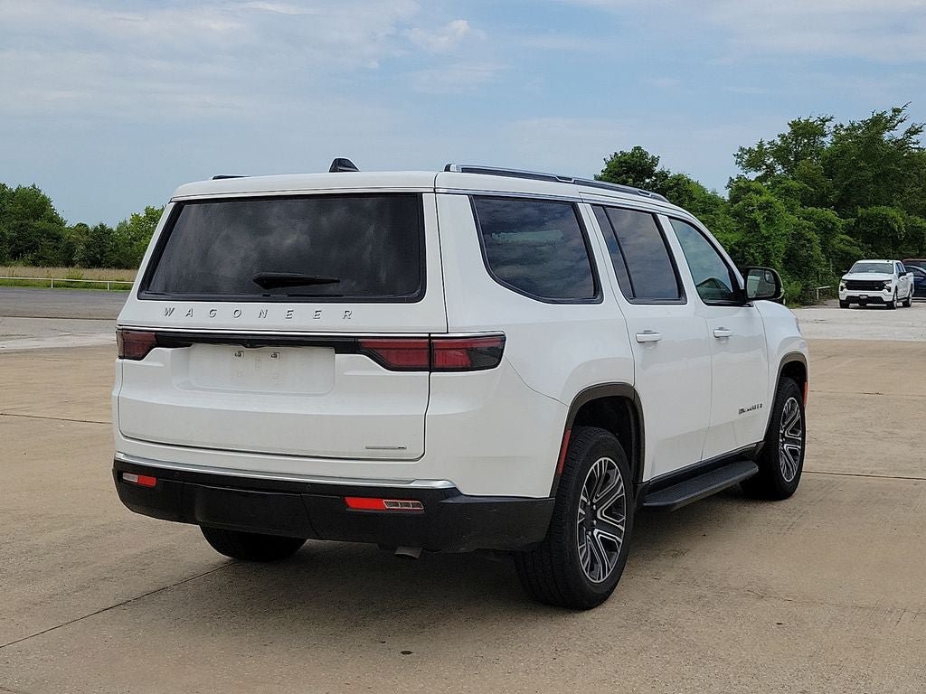 Used 2024 Jeep Wagoneer Series II w/ Flexible Seating Group RWD image 5