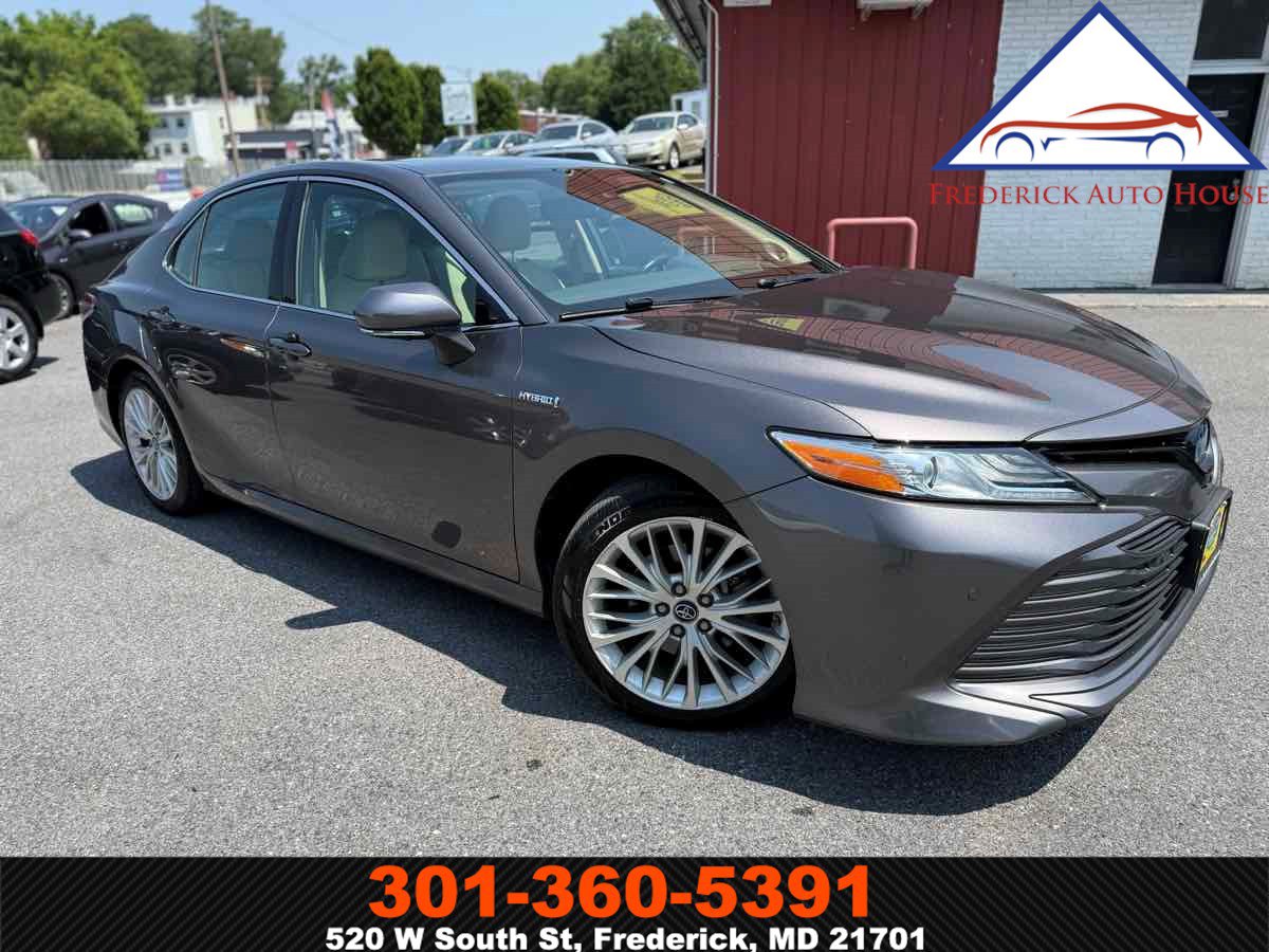 Used 2018 Toyota Camry XLE w/ Audio Package