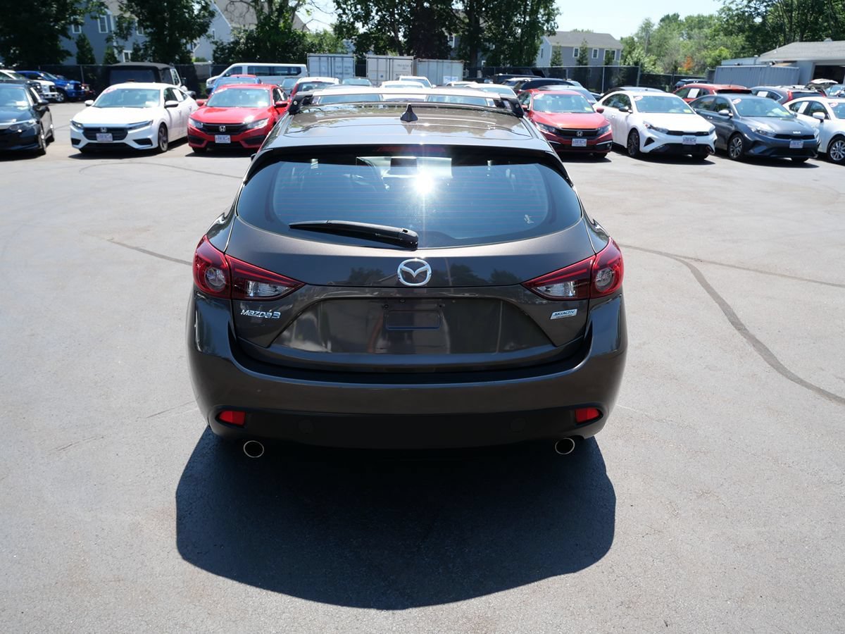 Used 2016 MAZDA MAZDA3 i Grand Touring FWD image 4