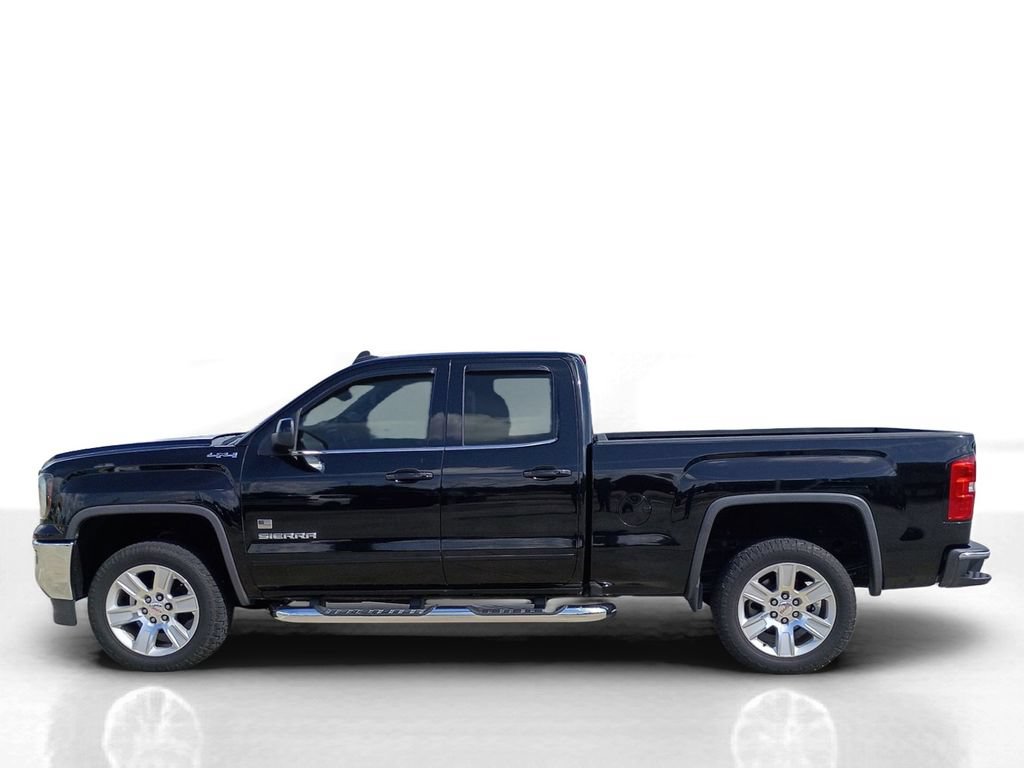 Used 2018 GMC Sierra 1500 SLE w/ SLE Value Package AWD/4WD image 10