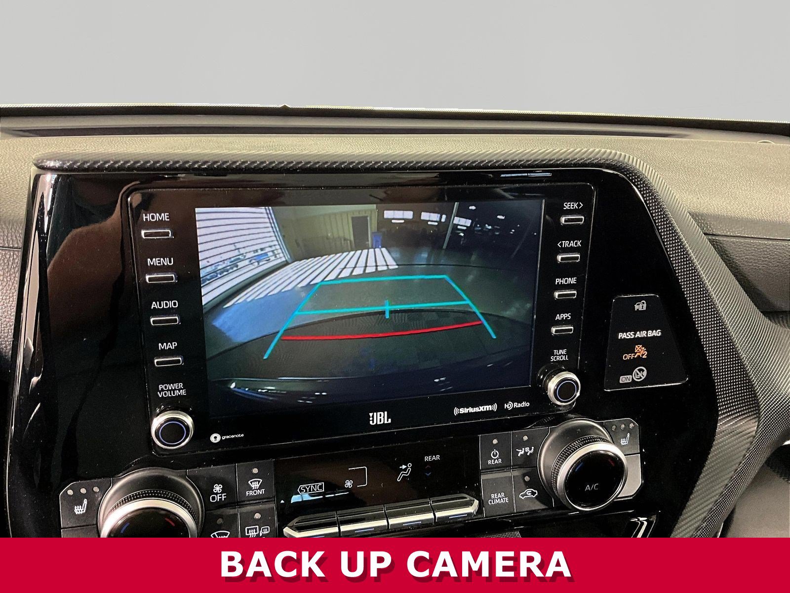 Used 2021 Toyota Highlander XSE AWD/4WD image 14