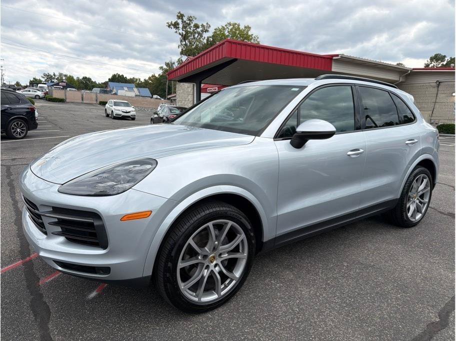 Used 2019 Porsche Cayenne S AWD/4WD image 3