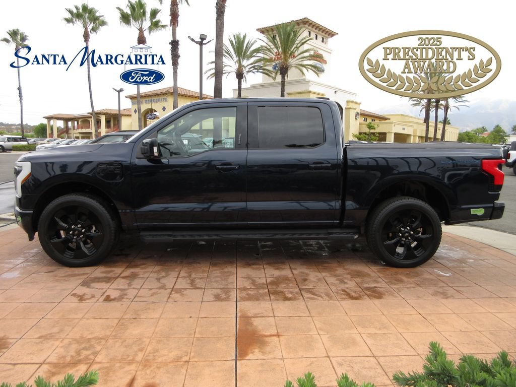 Certified 2023 Ford F150 Lightning Platinum AWD/4WD image 1