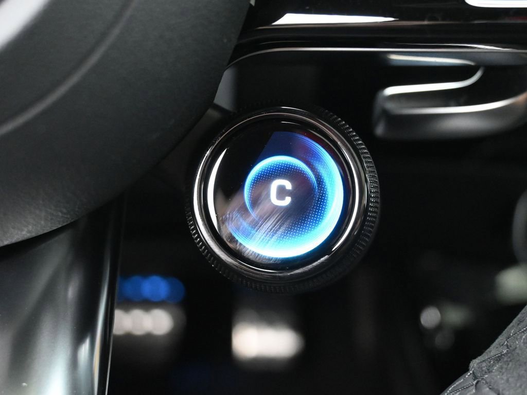 New 2025 Mercedes-Benz CLA 35 AMG 4MATIC image 12