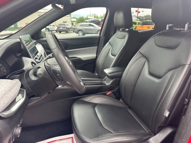 Used 2023 Jeep Compass Latitude image 12