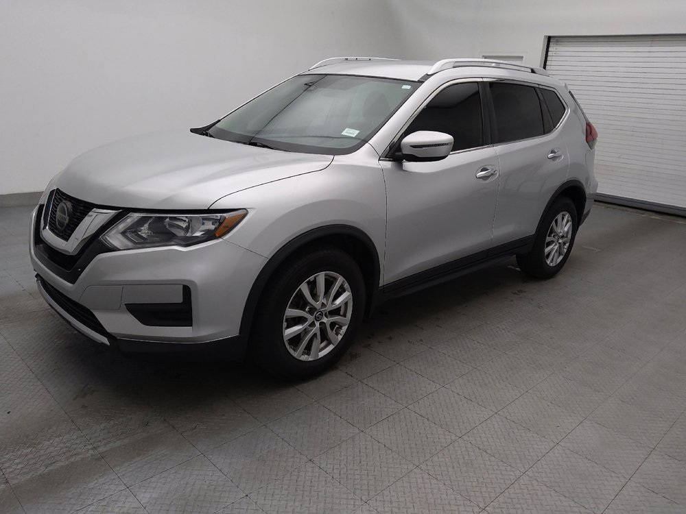Used 2020 Nissan Rogue SV FWD image 2