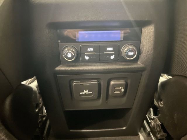 Used 2020 Chevrolet Traverse Premier w/ Redline Edition image 21