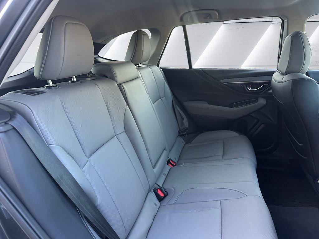 Used 2025 Subaru Outback Limited image 16