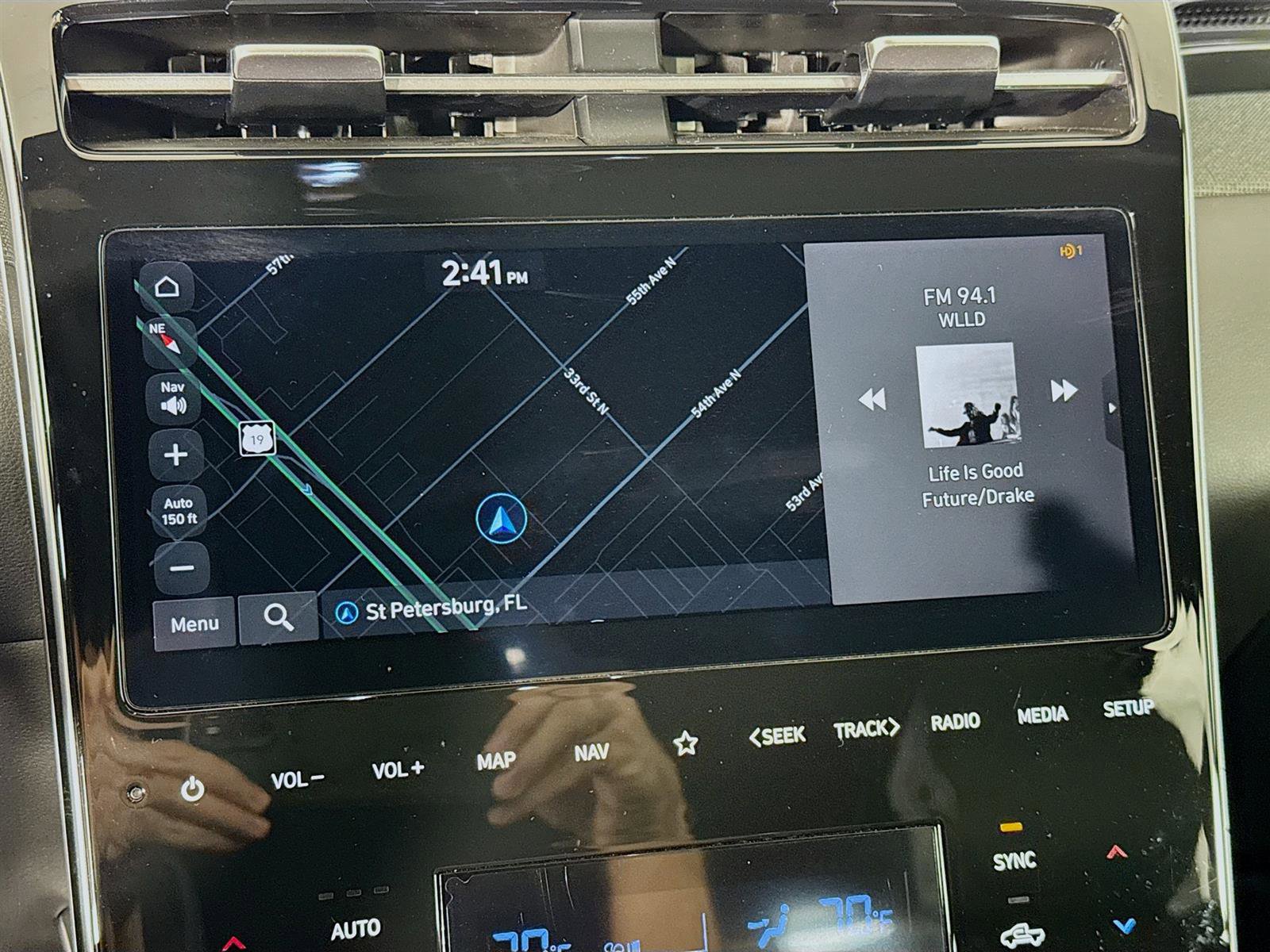 Certified 2024 Hyundai Santa Cruz Limited image 16