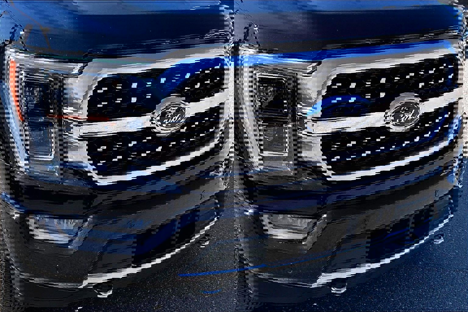 Certified 2022 Ford F150 Platinum w/ Equipment Group 701A High image 29