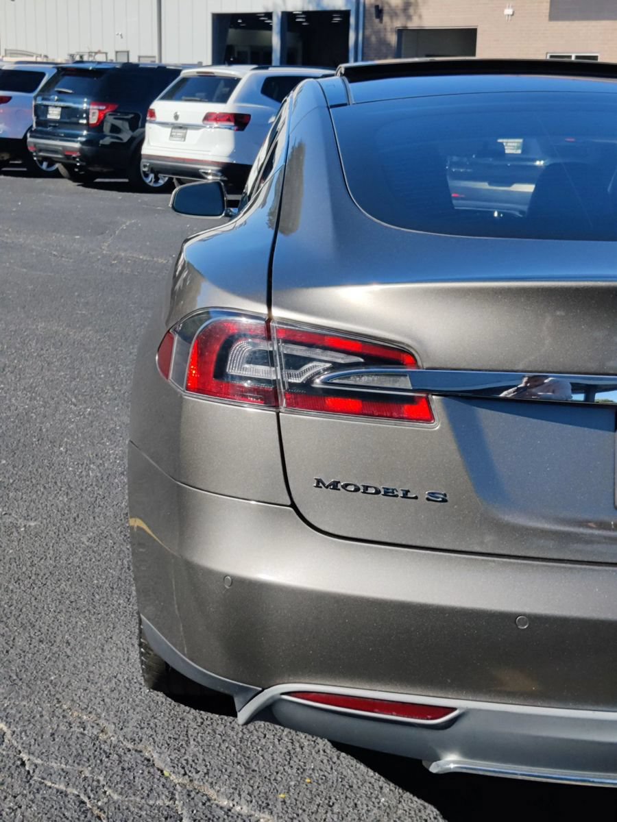 Used 2015 Tesla Model S 85D AWD/4WD image 13