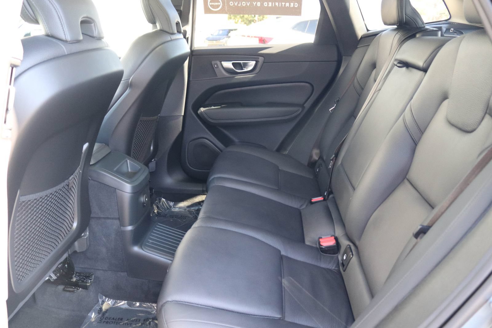 Used 2024 Volvo XC60 T8 Plus w/ Protection Package Premier AWD/4WD image 19