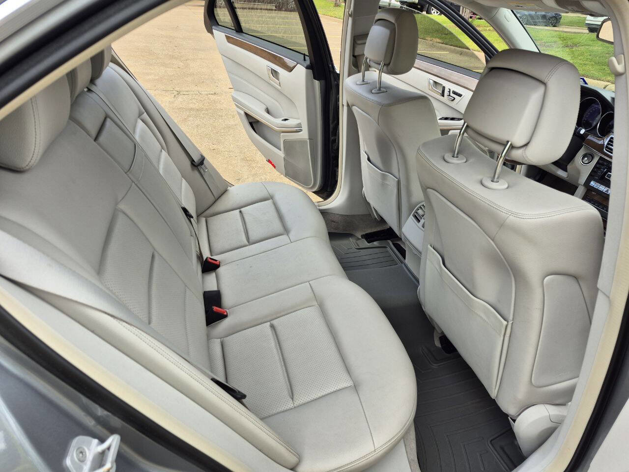 Used 2014 Mercedes-Benz E 350 Sedan image 16