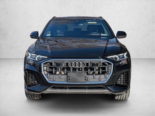 Used 2024 Audi Q8 Prestige w/ Prestige Package image 2