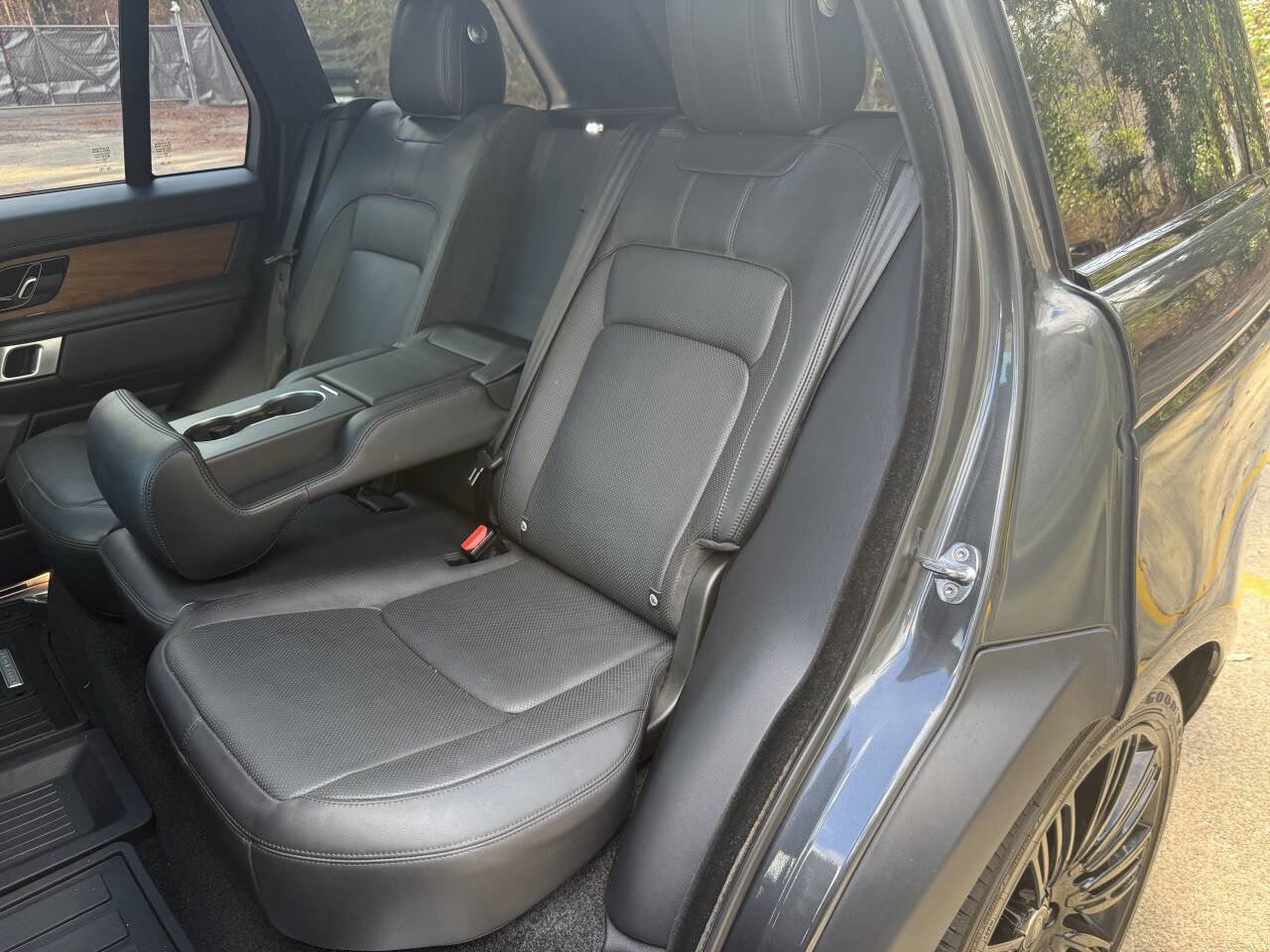 Used 2018 Land Rover Range Rover Supercharged image 26