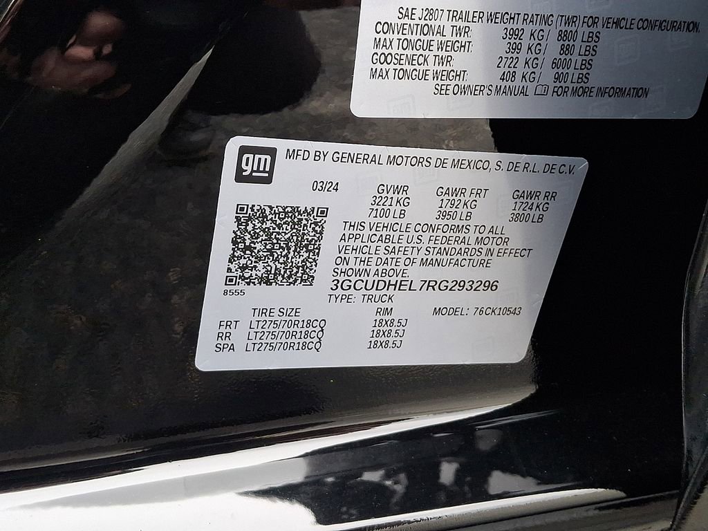 Used 2024 Chevrolet Silverado 1500 ZR2 w/ Technology Package image 25