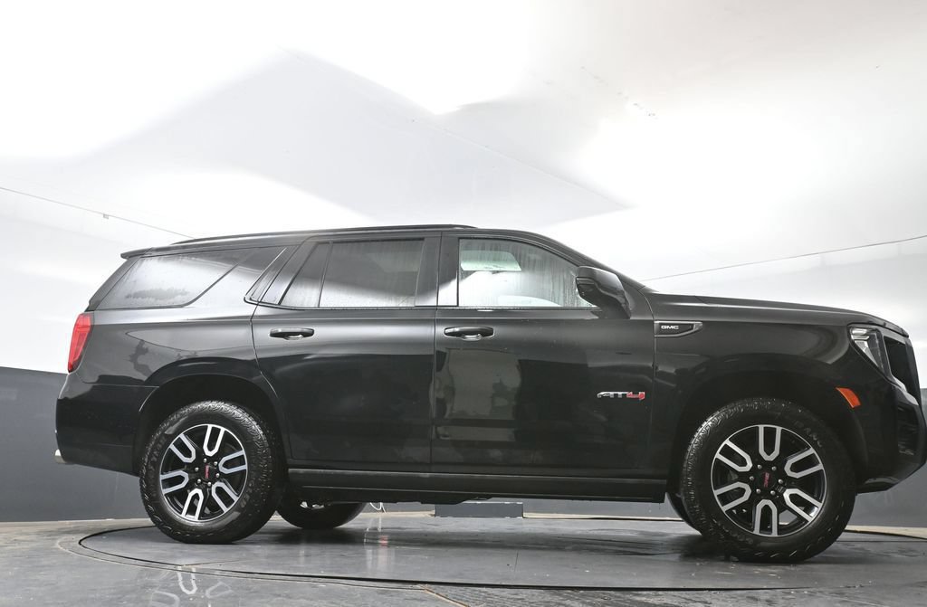 Used 2024 GMC Yukon AT4 w/ AT4 Premium Package AWD/4WD image 54