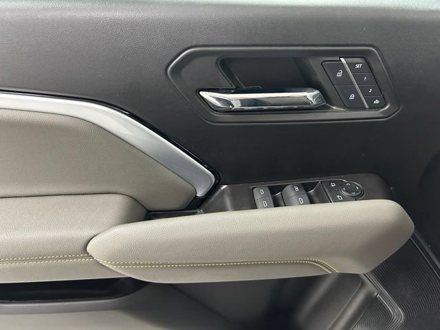 Certified 2024 Chevrolet Colorado ZR2 w/ ZR2 Convenience Package III AWD/4WD image 16