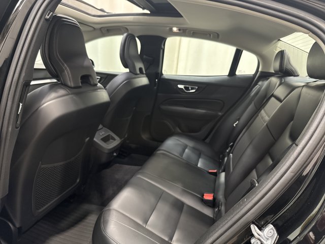 Used 2020 Volvo S60 T6 Momentum w/ Premium Package AWD/4WD image 14