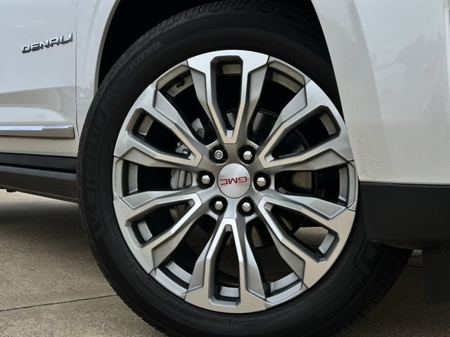 Used 2022 GMC Yukon Denali AWD/4WD image 11