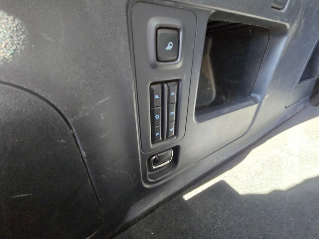 Used 2025 Ford Expedition Max Active image 25