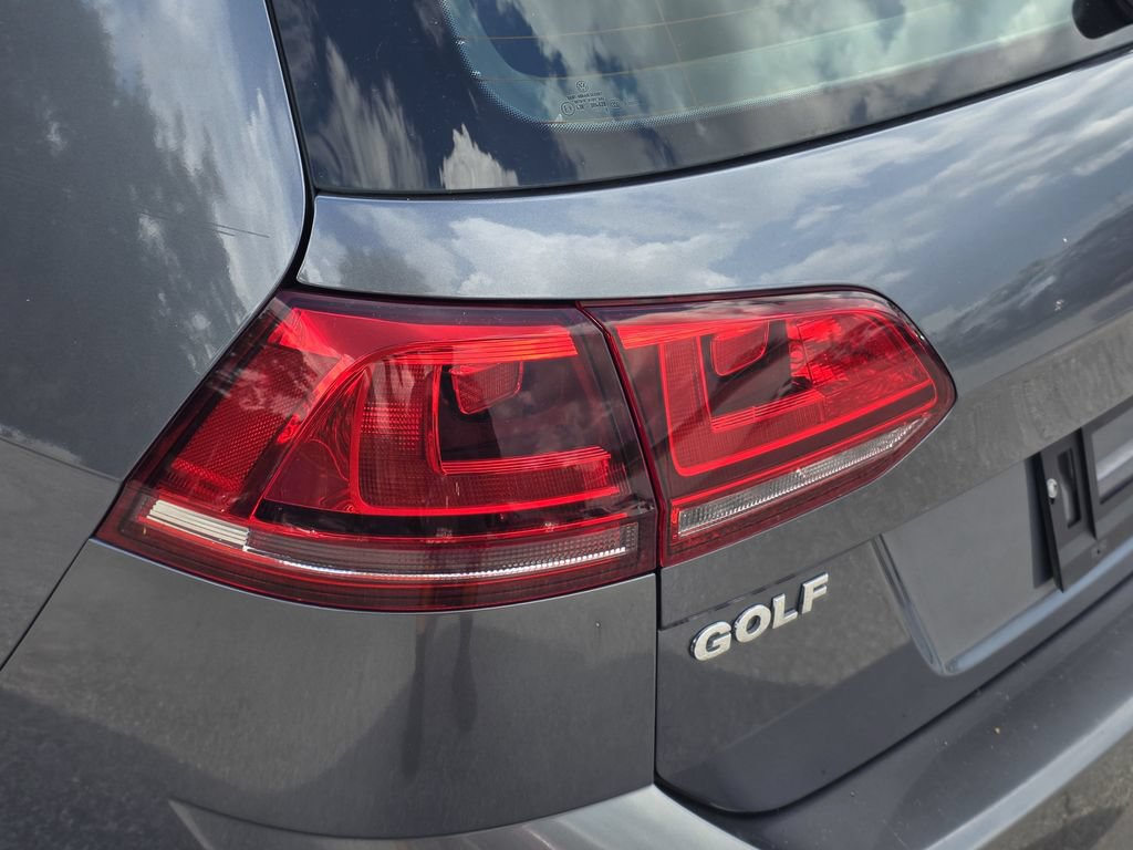 Used 2015 Volkswagen Golf TDI SE FWD image 7