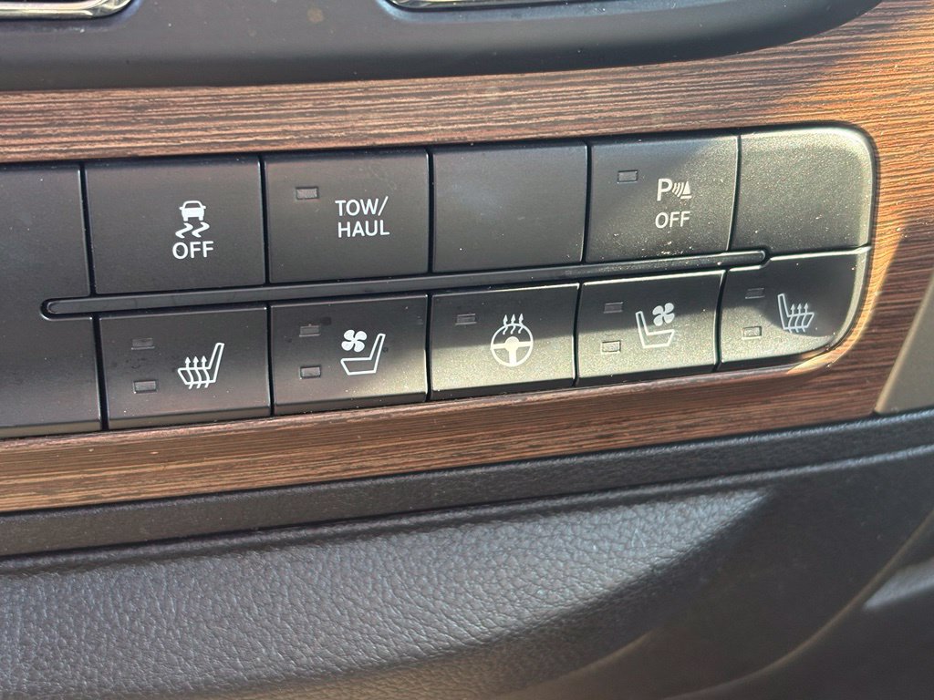 Used 2015 RAM 2500 Laramie AWD/4WD image 24