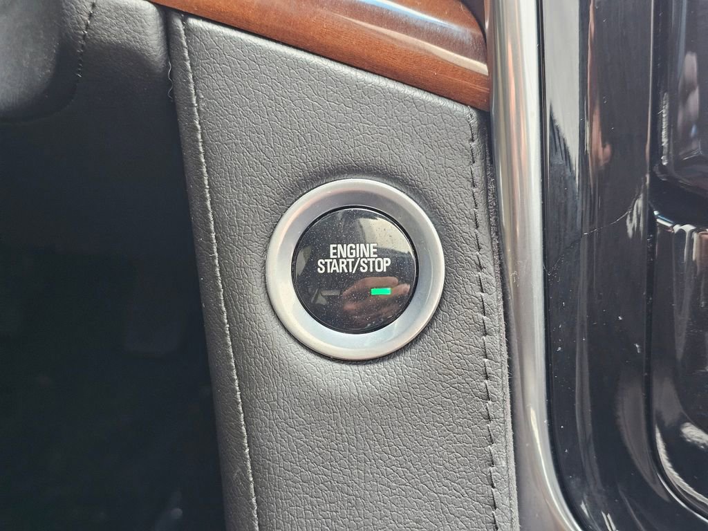 Used 2019 Cadillac Escalade Premium Luxury image 36