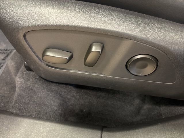 Used 2025 Buick Enclave Sport Touring FWD image 35