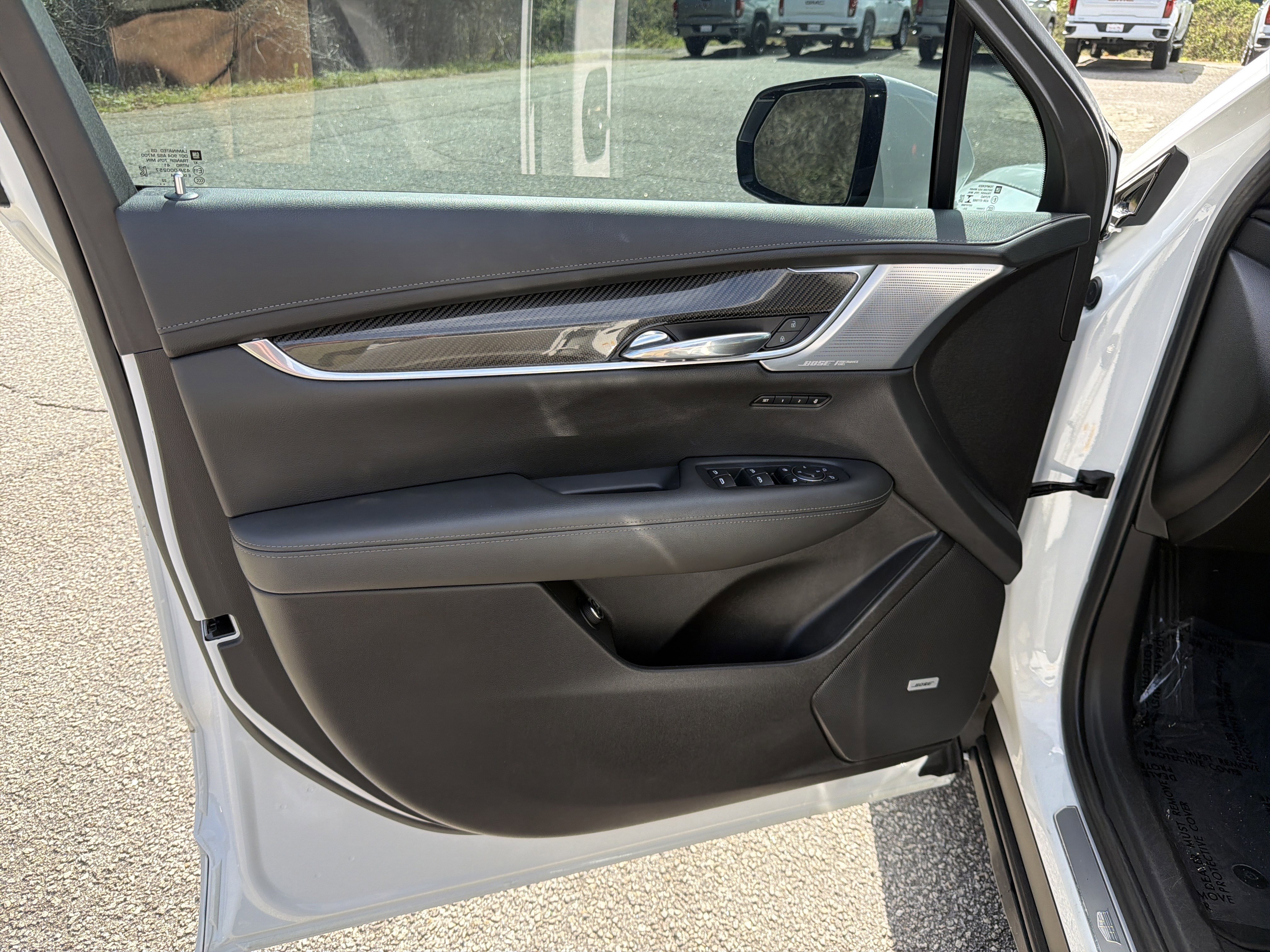 Used 2023 Cadillac XT6 Sport image 12