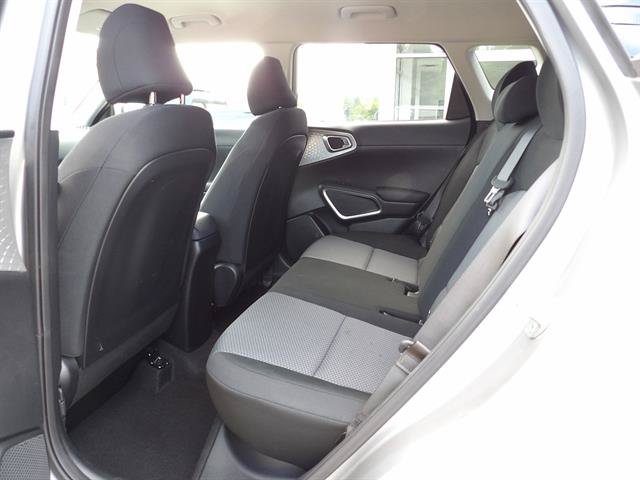 Used 2023 Kia Soul LX FWD image 28